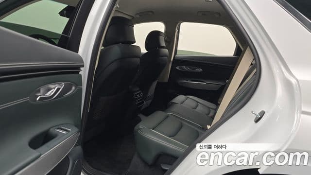 Genesis electrified GV70 e-AWD, 2024 12