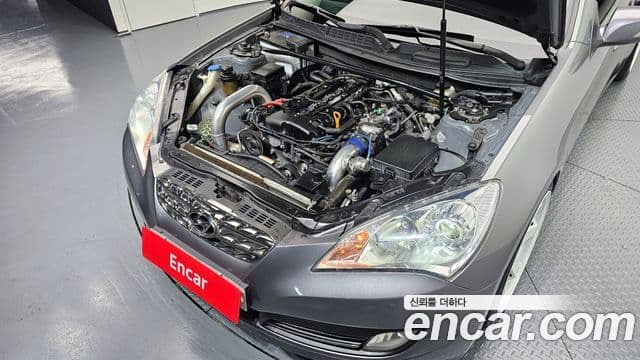 Hyundai Genesis купе 200 турбо D, 2009 6