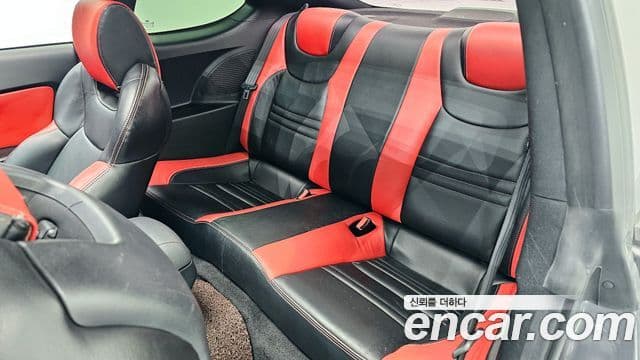 Hyundai Genesis купе 200 турбо D, 2009 13
