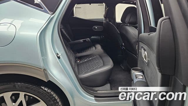 Genesis GV60 Standard AWD, 2023 12