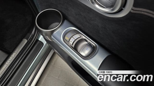 Genesis GV60 Standard AWD, 2023 18