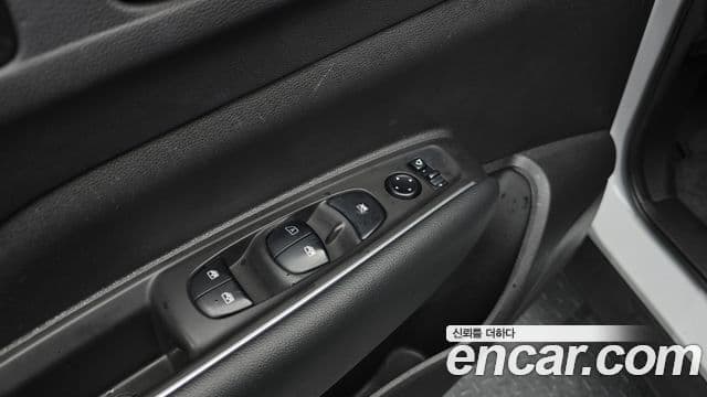 Renault Korea(Samsung) QM6 бензин 2WD LE, 2019 17