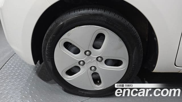 Kia The / новый New Ray Standard, 2022 все фото