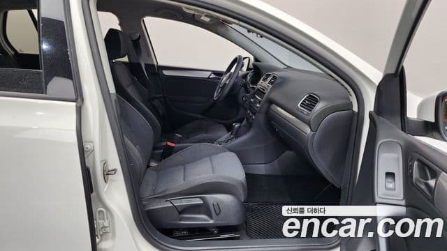 Volkswagen Гольф 6세대, 2011 11