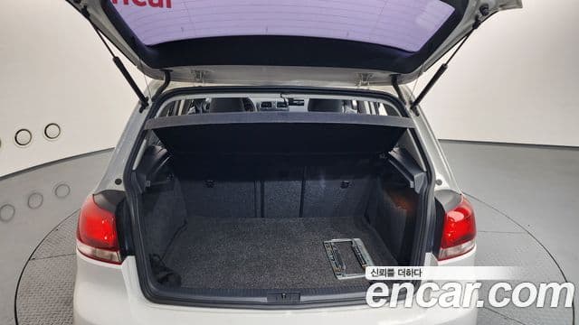 Volkswagen Гольф 6세대, 2011 20