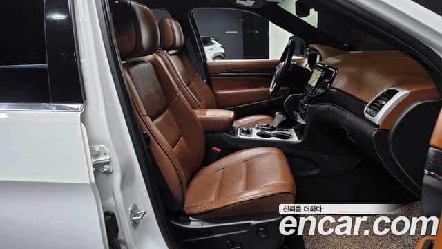 Jeep Grand Cherokee WK2, 2020 10