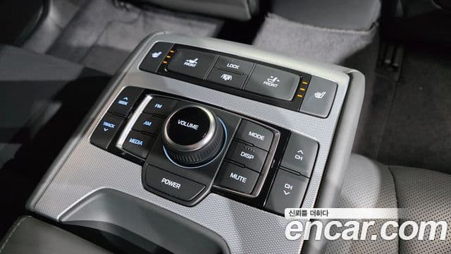 Genesis G80 Premium Luxury, 2018 18