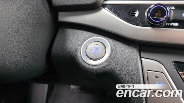 Hyundai Avante AD 1.6 GDI Value Plus, 2017 19