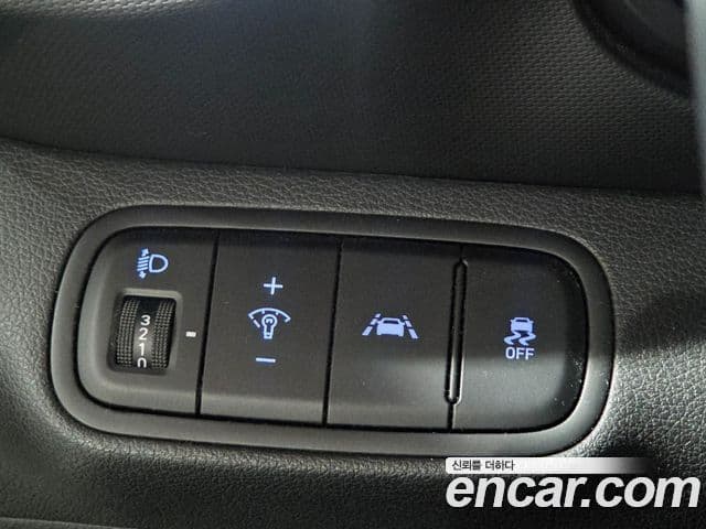 Hyundai Venue 1.6 Flux, 2020 6