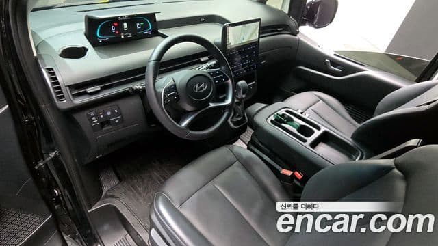 Hyundai Staria Modern, 2025 7