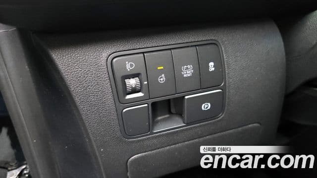 Hyundai Staria Modern, 2025 15