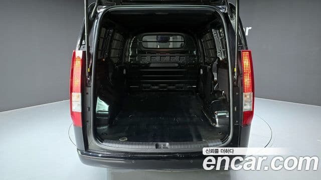 Hyundai Staria Modern, 2025 20