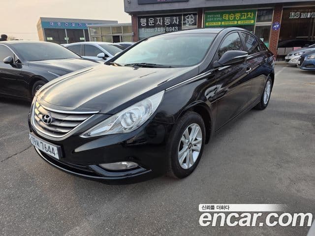 Hyundai YF Sonata Luxury, 2012 1
