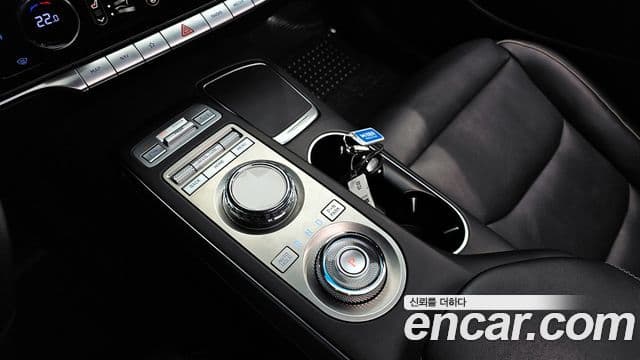 Genesis GV70, 2021 9