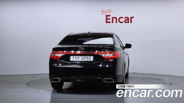 Hyundai Grandeur HG Premium, 2015 4