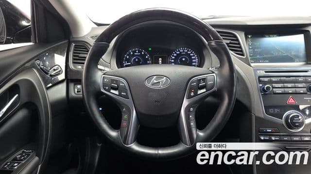 Hyundai Grandeur HG Premium, 2015 13