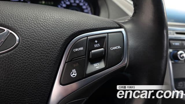 Hyundai Grandeur HG Premium, 2015 19