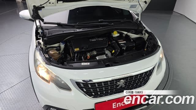 Peugeot 2008 1.6 BlueHDi Allure GC, 2018 6