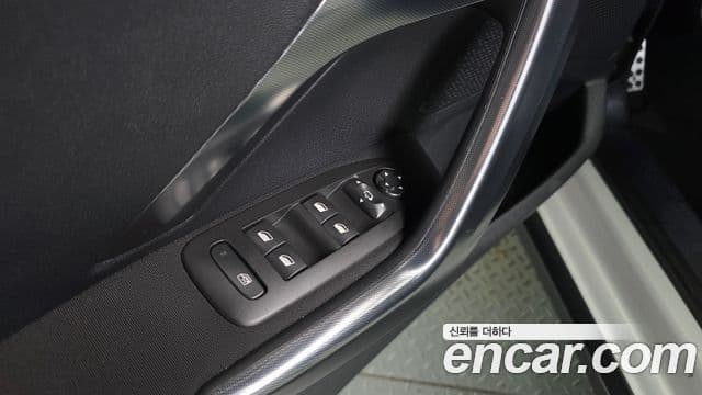 Peugeot 2008 1.6 BlueHDi Allure GC, 2018 17