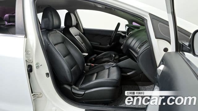 Kia K3 Trendy, 2015 10