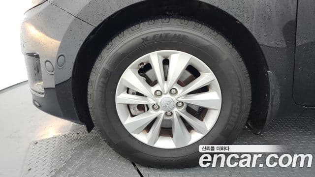 Kia All New Carnival Luxury, 2016 все фото