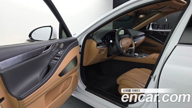 Genesis G80 (RG3) бензин 2.5 турбо AWD, 2023 10