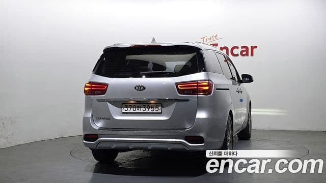 Kia The / новый New Carnival Special, 2019 4