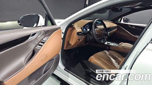 Genesis G80 (RG3) бензин 2.5 турбо AWD, 2023 12