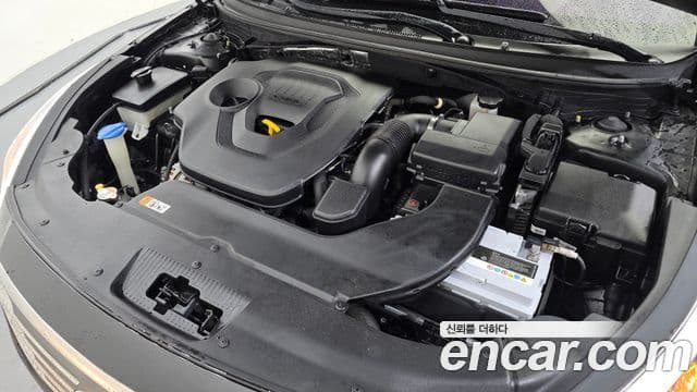 Hyundai LF Sonata Style, 2015 6