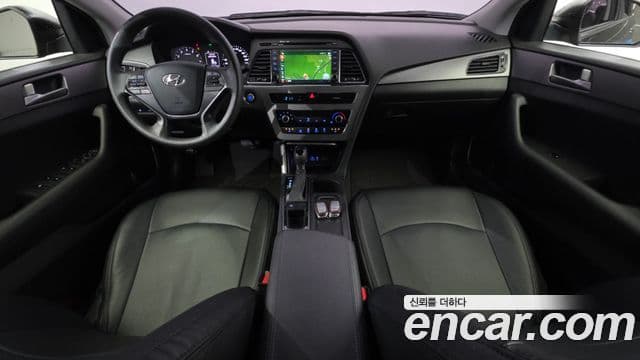 Hyundai LF Sonata Style, 2015 7