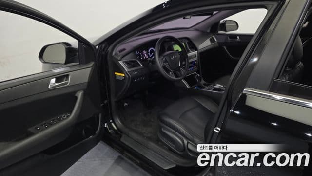 Hyundai LF Sonata Style, 2015 10