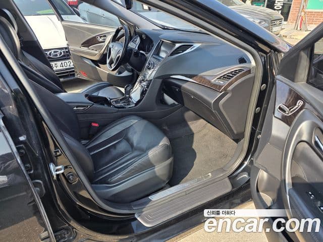 Hyundai Grandeur HG Prime, 2011 9