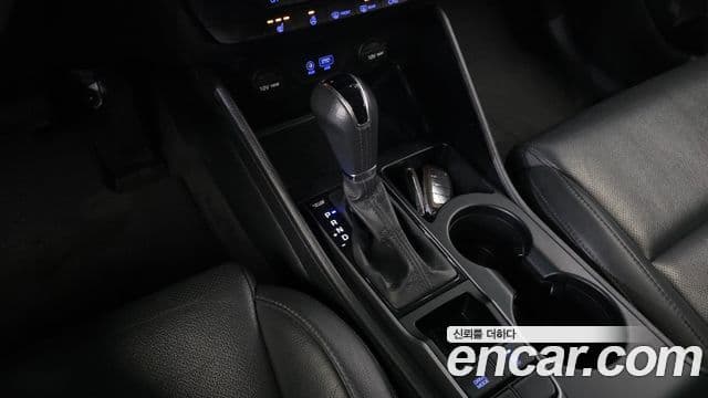 Hyundai All New Tucson Modern, 2016 9