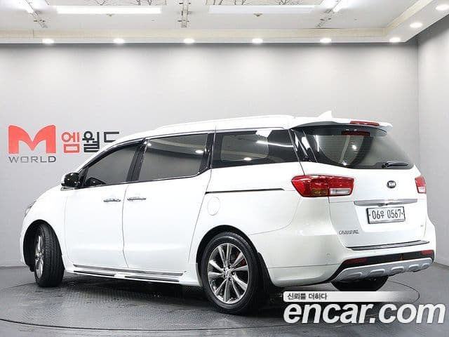 Kia All New Carnival Noblesse, 2016 3