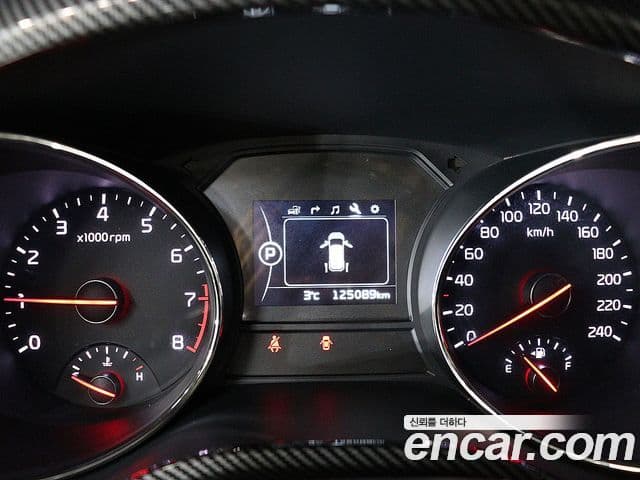 Kia All New Carnival Noblesse, 2016 6