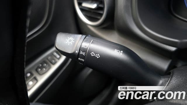 Hyundai Kona Modern, 2018 17