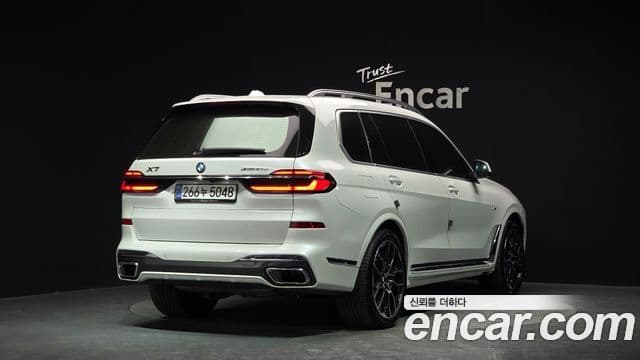 BMW X7 (G07) xDrive 40d M Sport 6인승, 2025 2