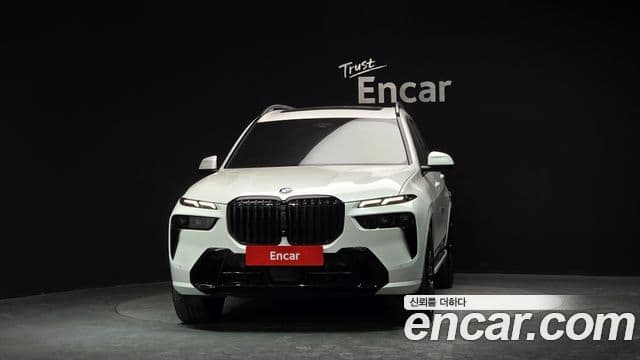BMW X7 (G07) xDrive 40d M Sport 6인승, 2025 3