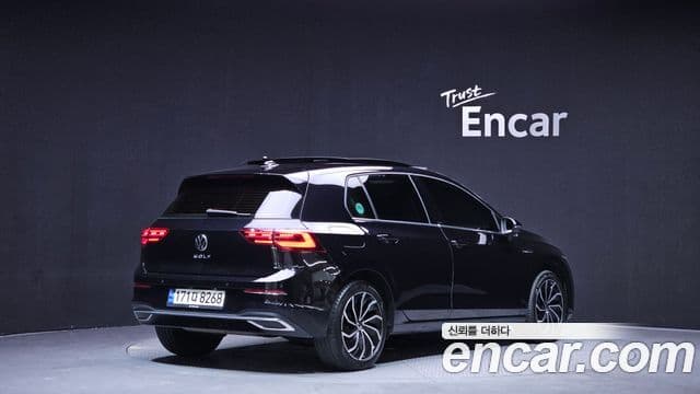Volkswagen Гольф 8세대 Prestige, 2023 2