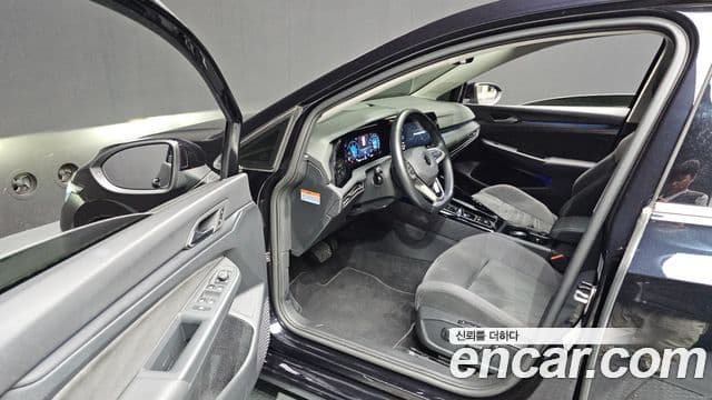 Volkswagen Гольф 8세대 Prestige, 2023 10