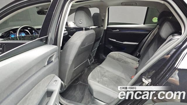 Volkswagen Гольф 8세대 Prestige, 2023 13