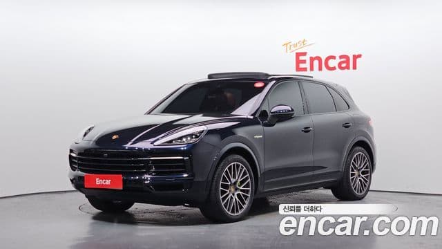 Porsche Cayenne (PO536) 3.0 E-гибрид, 2021 1