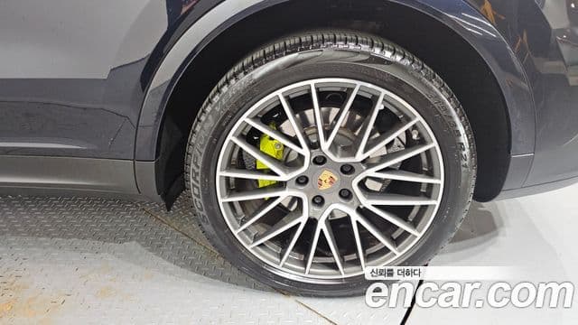 Porsche Cayenne (PO536) 3.0 E-гибрид, 2021 все фото