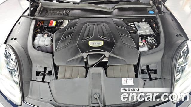 Porsche Cayenne (PO536) 3.0 E-гибрид, 2021 6