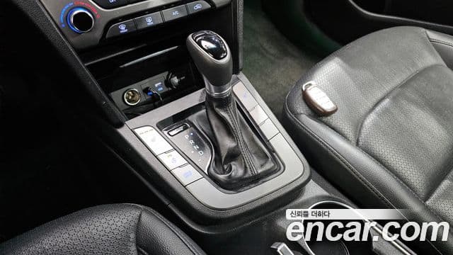 Hyundai Avante AD Modern, 2016 9