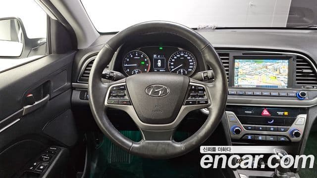Hyundai Avante AD Modern, 2016 13
