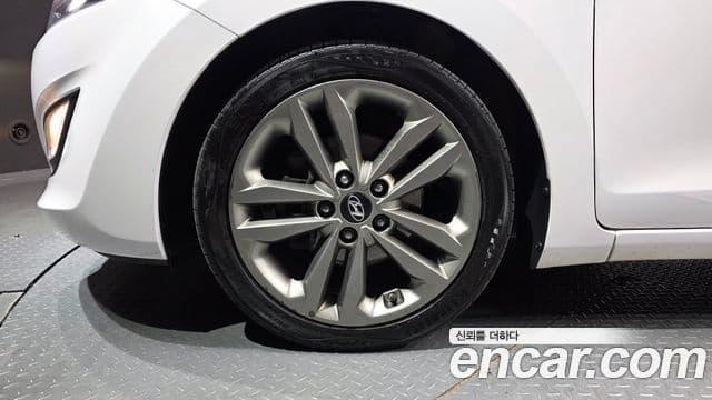 Hyundai The / новый New i30 2.0 PYL, 2016 все фото