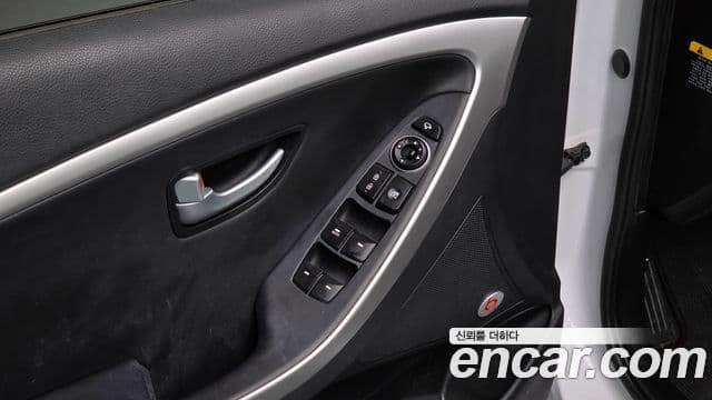 Hyundai The / новый New i30 2.0 PYL, 2016 17