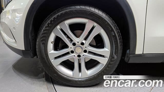 Mercedes-Benz GLA-класс X156 GLA200 d, 2017 все фото