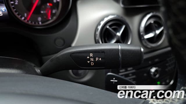 Mercedes-Benz GLA-класс X156 GLA200 d, 2017 9